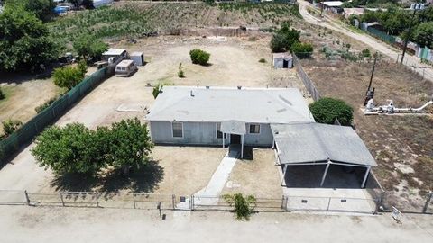 Photo of 16607 Road 167, Tulare, CA 93274 (MLS # 241830)
