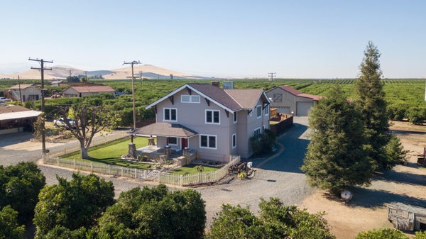 1259 E TEAPOT DOME AVE, PORTERVILLE, CA 93257 - Image a895ad64d7cce5664de71dfe2dc89a59/3074935566