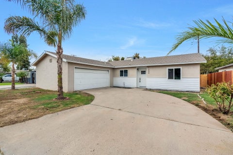 Photo of 1206 S 12th Avenue, Hanford, CA 93230 (MLS # 243879)