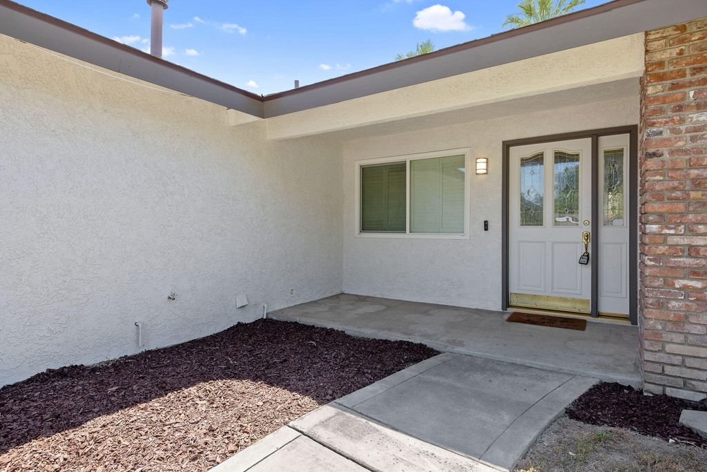 Photo of 3345 W Mill Creek Drive, Visalia, CA 93291 (MLS # 242440)
