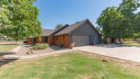 Photo of 28821 Rd 168, Visalia, CA 93292 (MLS # 244488)