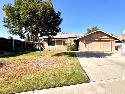 Photo of 814 Tempe Drive, Hanford, CA 93230 (MLS # 244095)