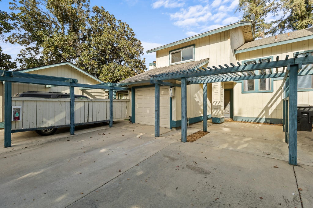 Photo of 1103 S Pinkham Street, Visalia, CA 93292 (MLS # 244183)