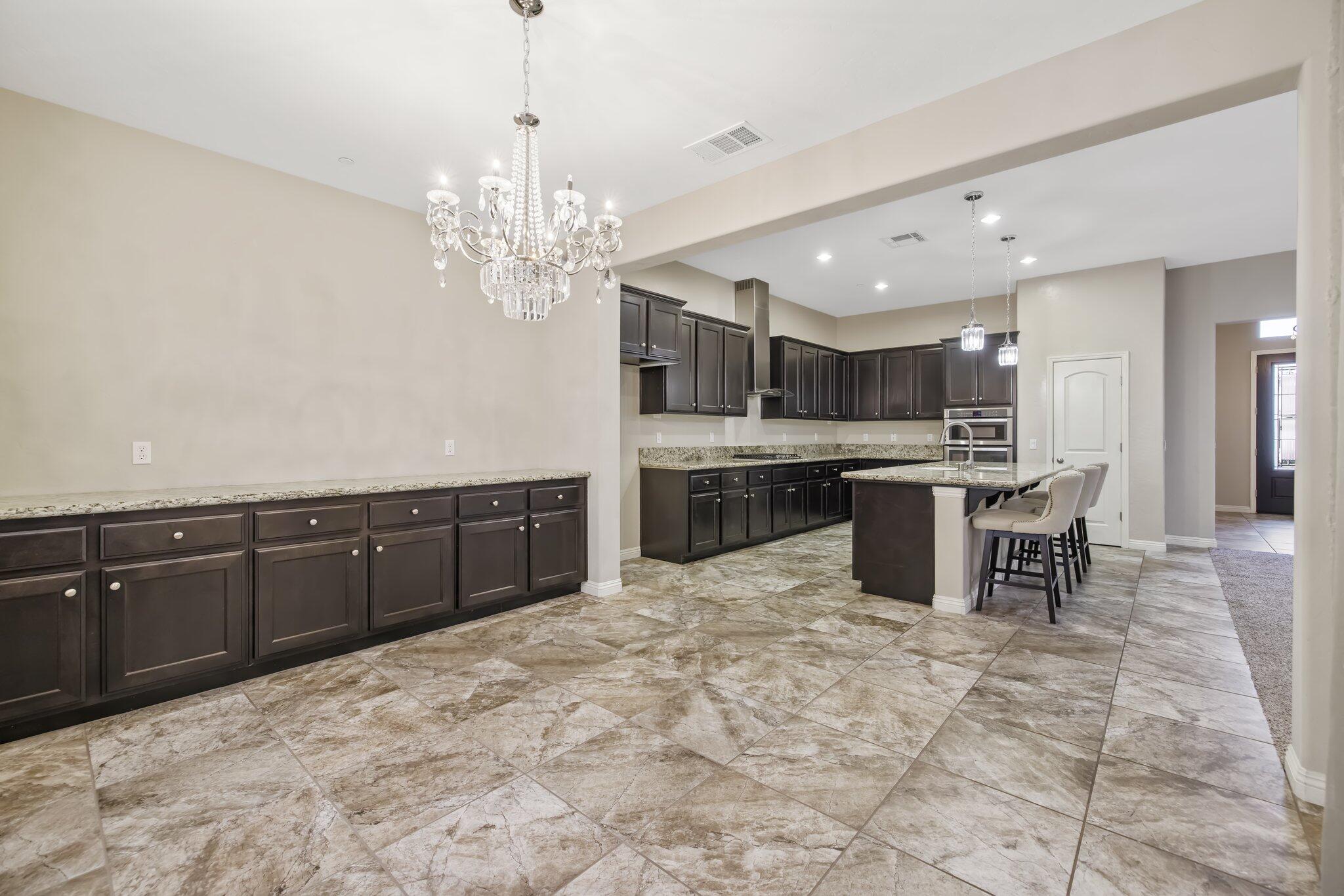 Visalia, California 93291, United States, 4 Bedrooms Bedrooms, ,3 BathroomsBathrooms,Residential,Active,890