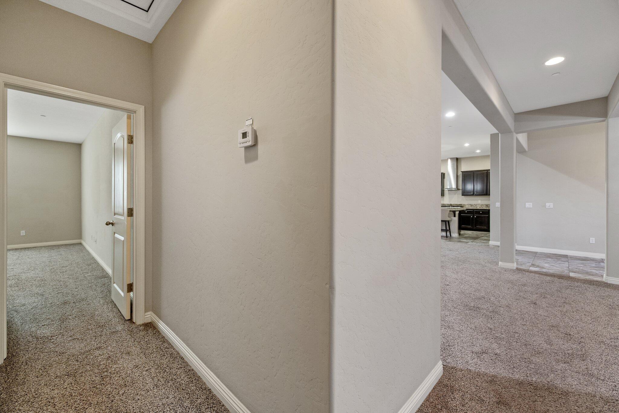 Visalia, California 93291, United States, 4 Bedrooms Bedrooms, ,3 BathroomsBathrooms,Residential,Active,890