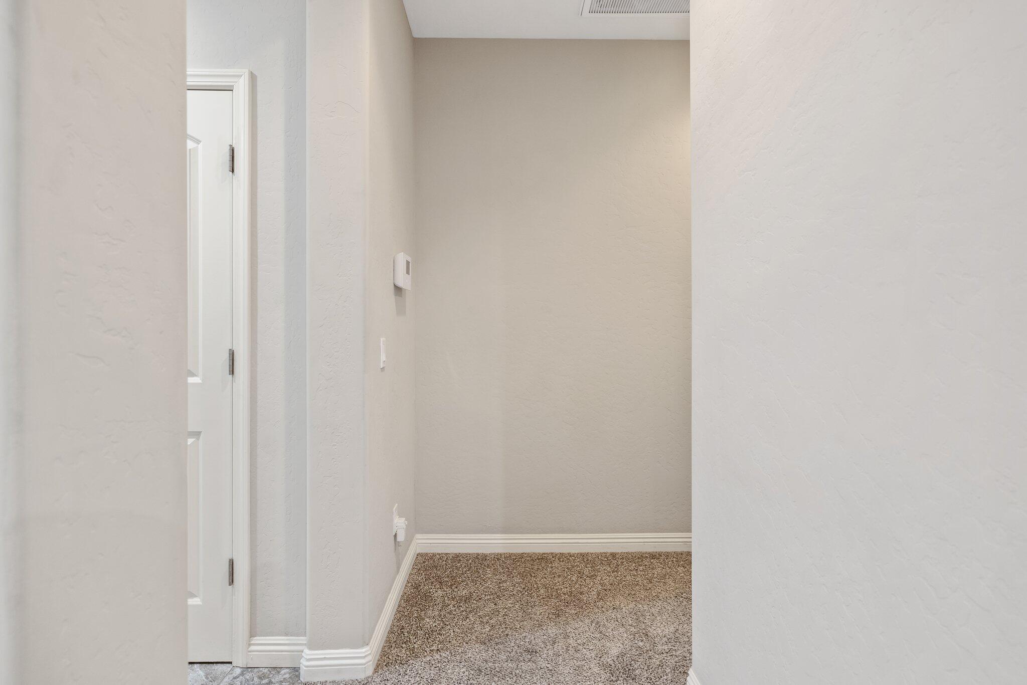 Visalia, California 93291, United States, 4 Bedrooms Bedrooms, ,3 BathroomsBathrooms,Residential,Active,890