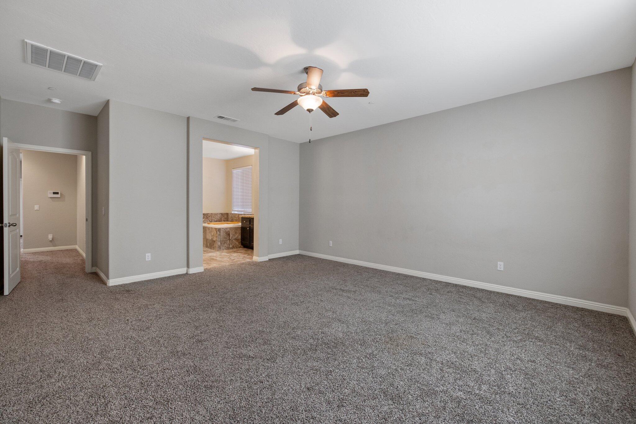 Visalia, California 93291, United States, 4 Bedrooms Bedrooms, ,3 BathroomsBathrooms,Residential,Active,890