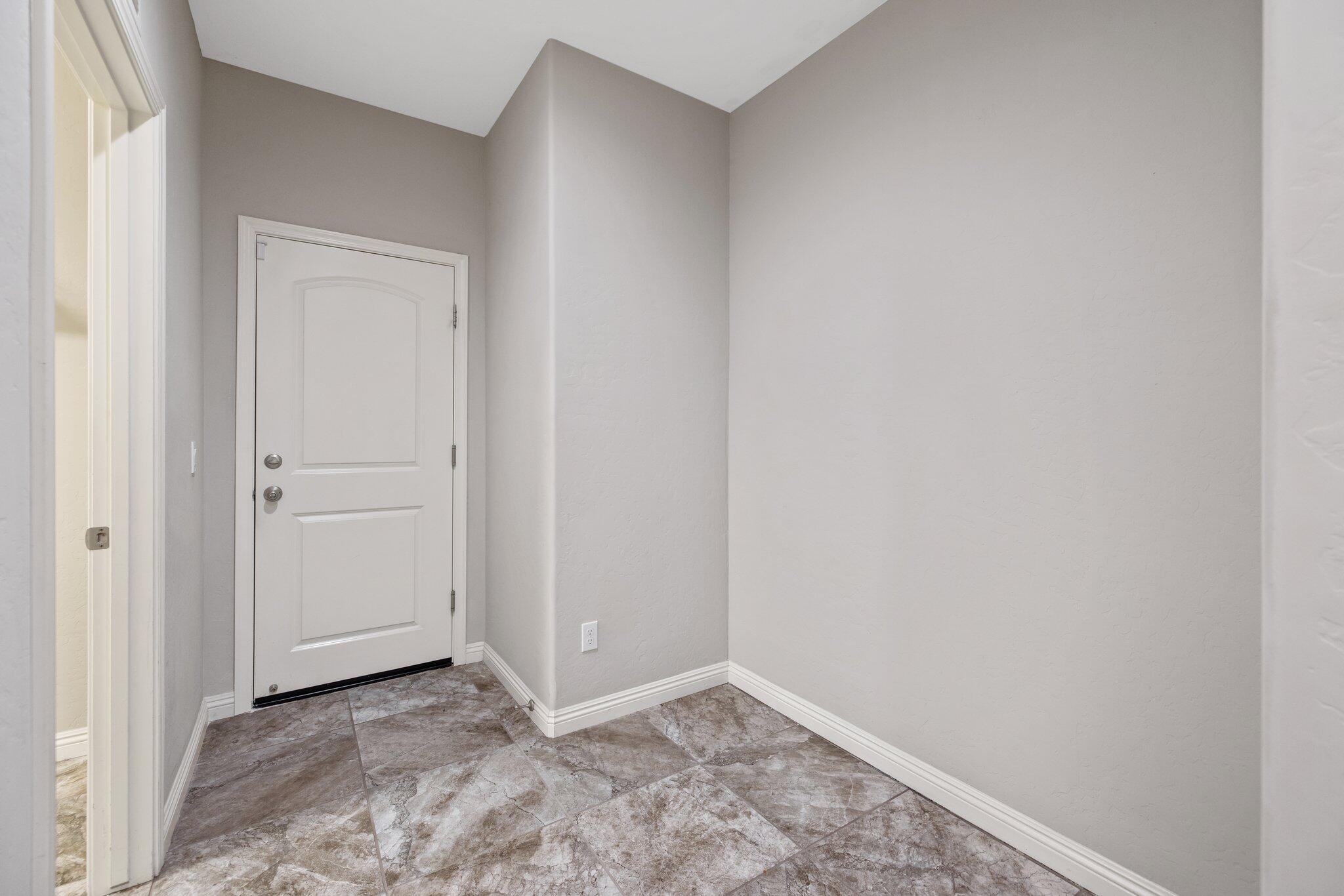 Visalia, California 93291, United States, 4 Bedrooms Bedrooms, ,3 BathroomsBathrooms,Residential,Active,890