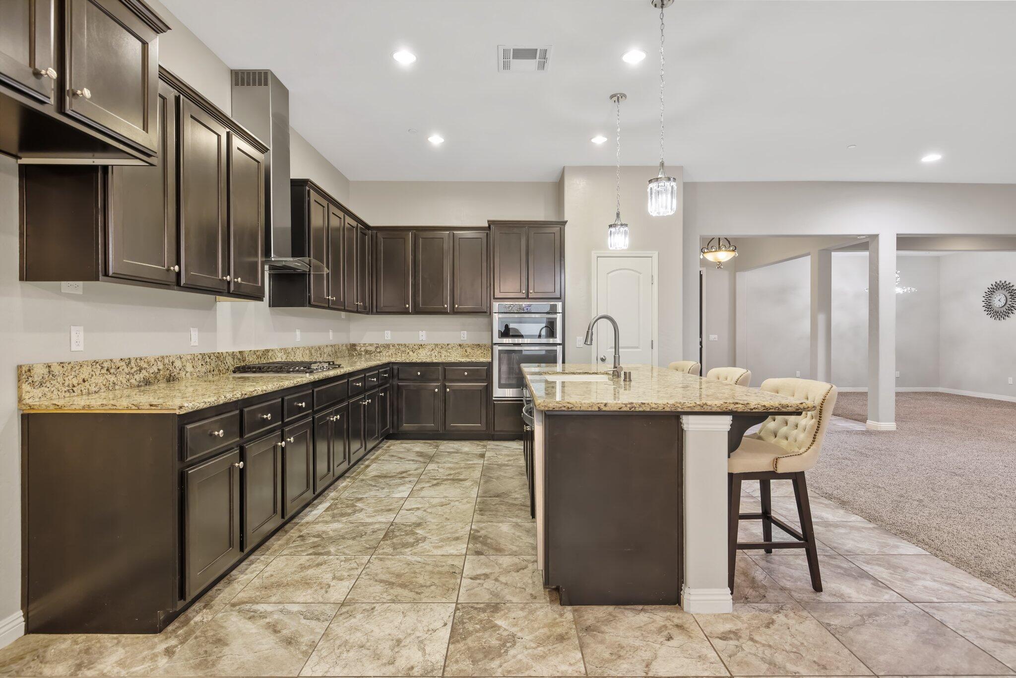 Visalia, California 93291, United States, 4 Bedrooms Bedrooms, ,3 BathroomsBathrooms,Residential,Active,890