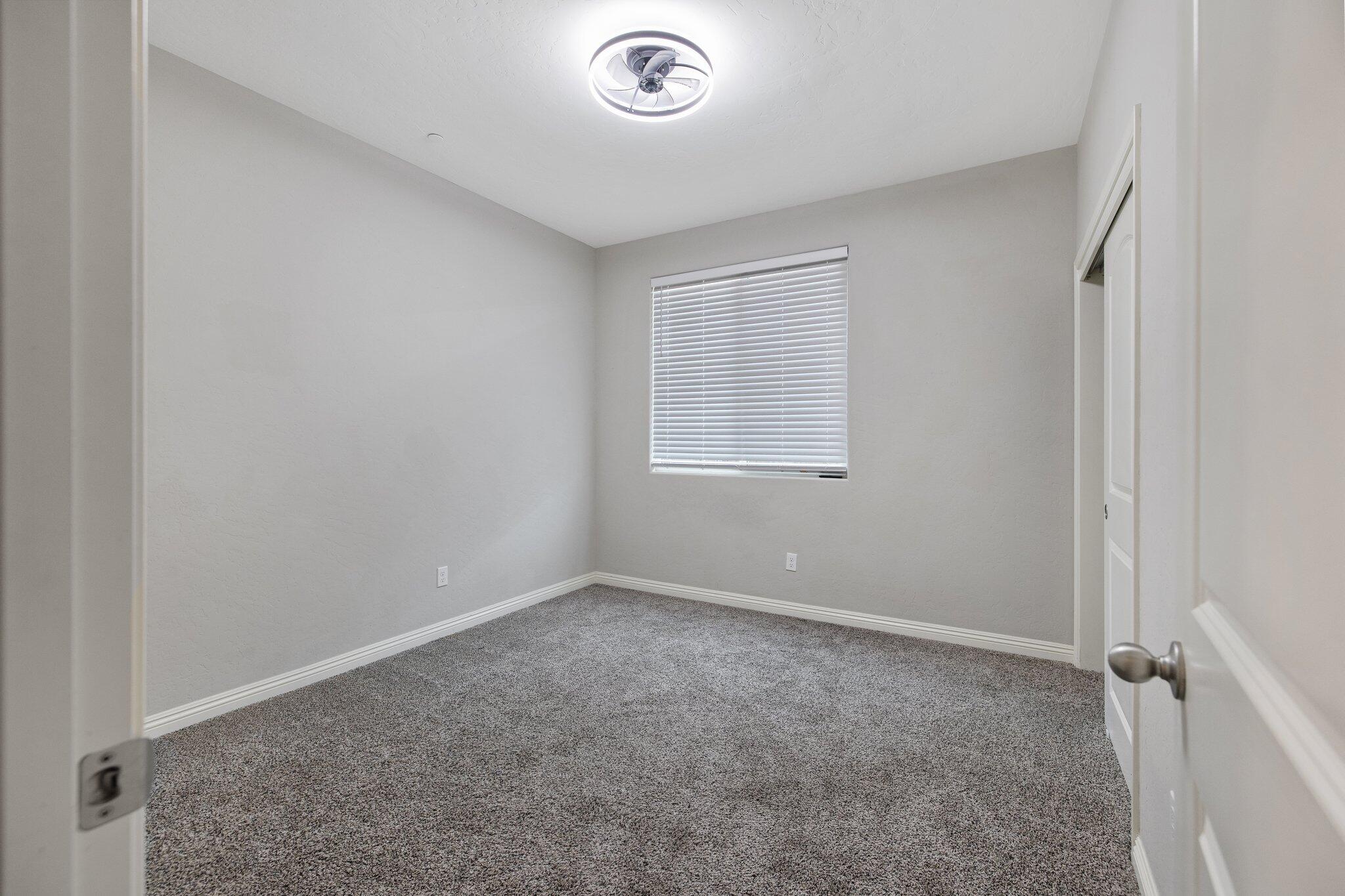 Visalia, California 93291, United States, 4 Bedrooms Bedrooms, ,3 BathroomsBathrooms,Residential,Active,890