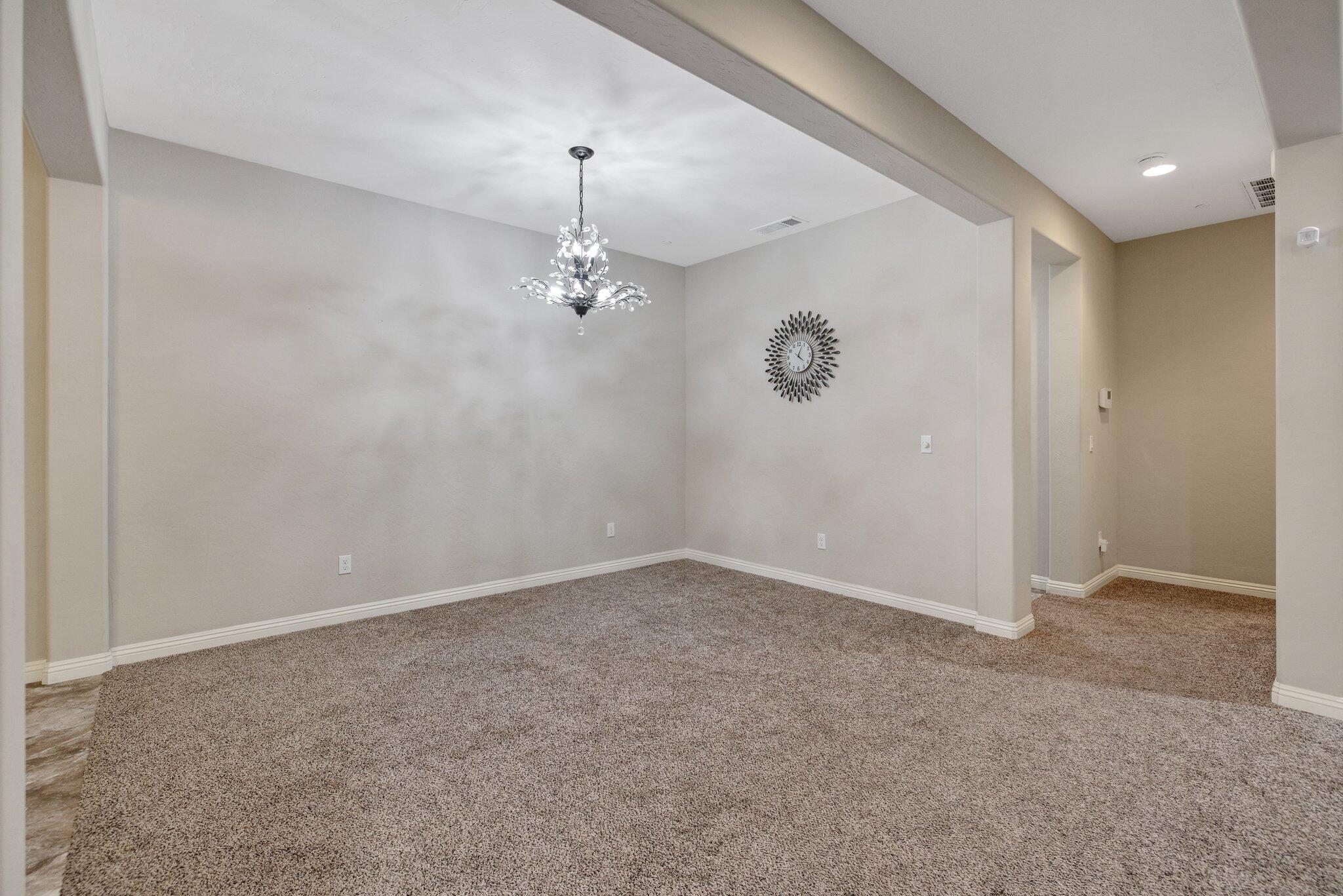 Visalia, California 93291, United States, 4 Bedrooms Bedrooms, ,3 BathroomsBathrooms,Residential,Active,890