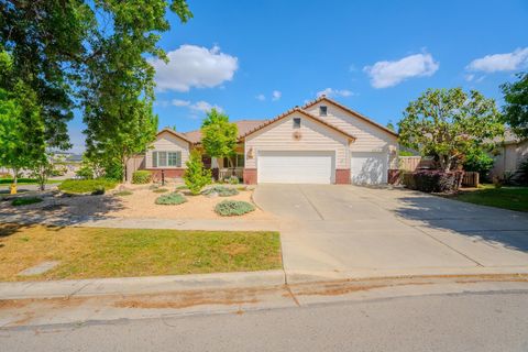 Photo of 3634 N Jackie Street, Visalia, CA 93291 (MLS # 240899)