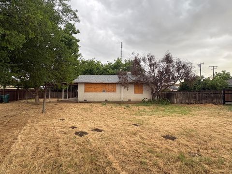 Photo of 883 W Belleview Avenue, Porterville, CA 93257 (MLS # 241210)