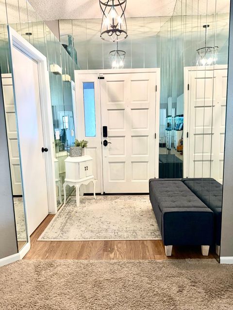Photo of 900 N Oakwood Court, Visalia, CA 93291 (MLS # 243025)