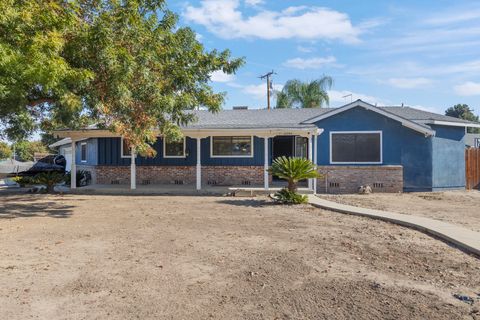 Photo of 2242 E Howard Avenue, Visalia, CA 93292 (MLS # 237794)