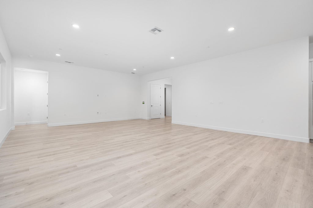 Photo of 6522 W Galileo Drive Lot1032 #Lot1032, Visalia, CA 93277 (MLS # 240059)