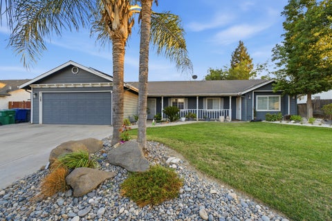 Photo of 1458 Mary Court, Exeter, CA 93221 (MLS # 244522)