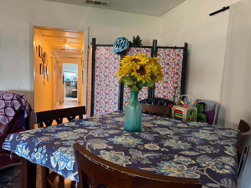 Photo of 1735 W Connelly Avenue, Visalia, CA 93291 (MLS # 242998)