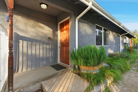 Photo of 276 N Cottage Street, Porterville, CA 93257 (MLS # 238690)
