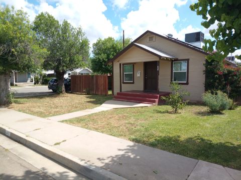 Photo of 321 N Orange Avenue, Exeter, CA 93221 (MLS # 242324)