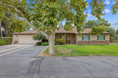 Photo of 1714 N Blythe Avenue, Fresno, CA 93722 (MLS # 240680)