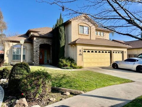 Photo of 3242 W Oakridge Avenue W, Visalia, CA 93291 (MLS # 239453)