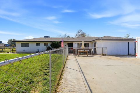 Photo of 19091 Ave 150, Porterville, CA 93257 (MLS # 240342)