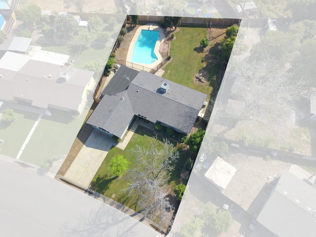 Photo of 1119 W Dove Drive, Visalia, CA 93291 (MLS # 240562)