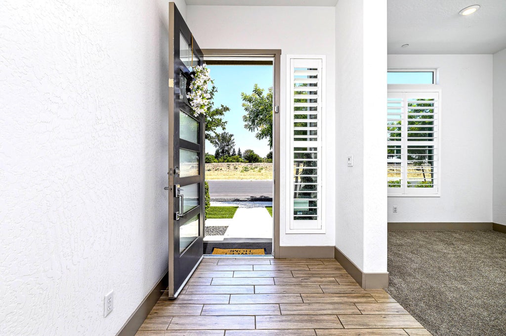 Photo of 3707 N Santa Fe Street, Visalia, CA 93291 (MLS # 243141)