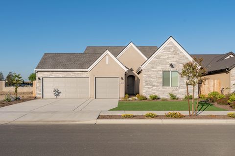 Photo of 30480 Bellwood Road, Visalia, CA 93291 (MLS # 241592)