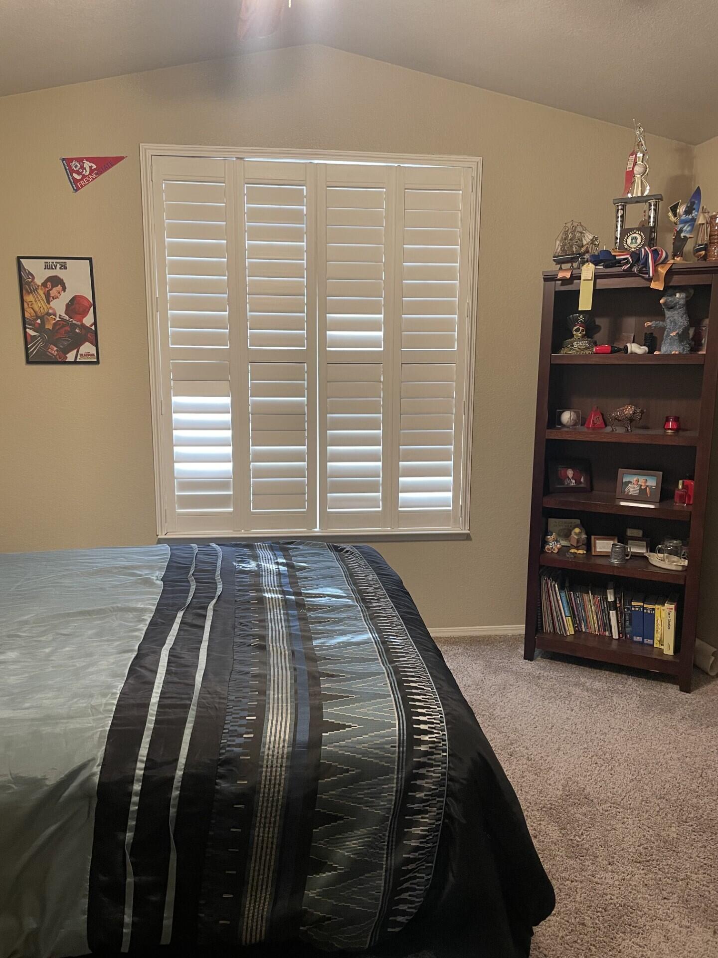 Reedley, California 93654, United States, 4 Bedrooms Bedrooms, ,3 BathroomsBathrooms,Residential,Pending,10380