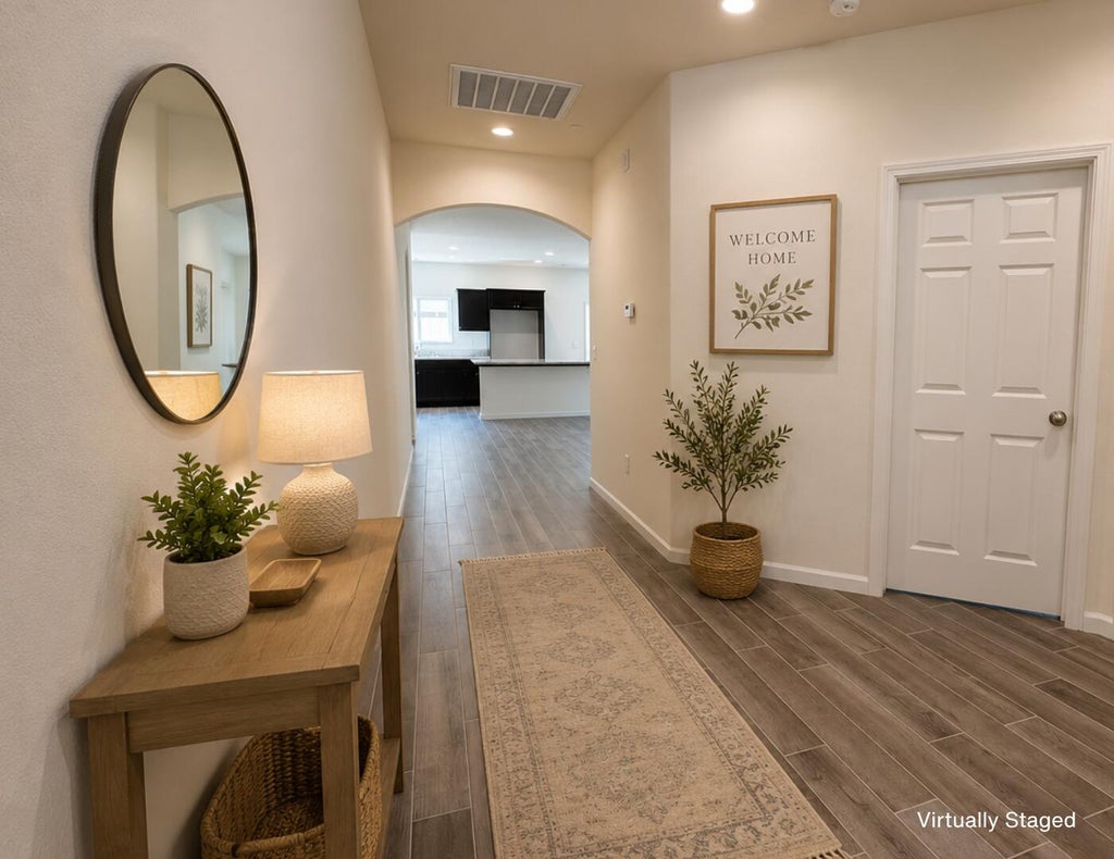 Photo of 6277 Willow Oak Avenue, Visalia, CA 93292 (MLS # 241690)
