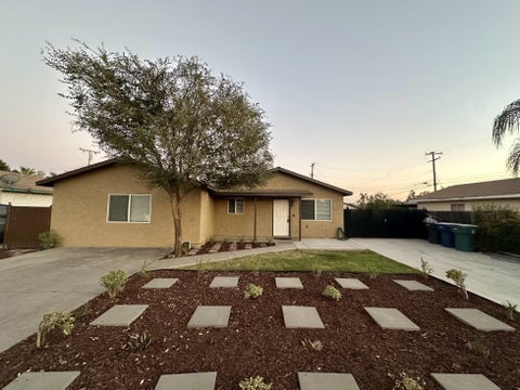 Photo of 1561 W Juliet, Tulare, CA 93274 (MLS # 243362)