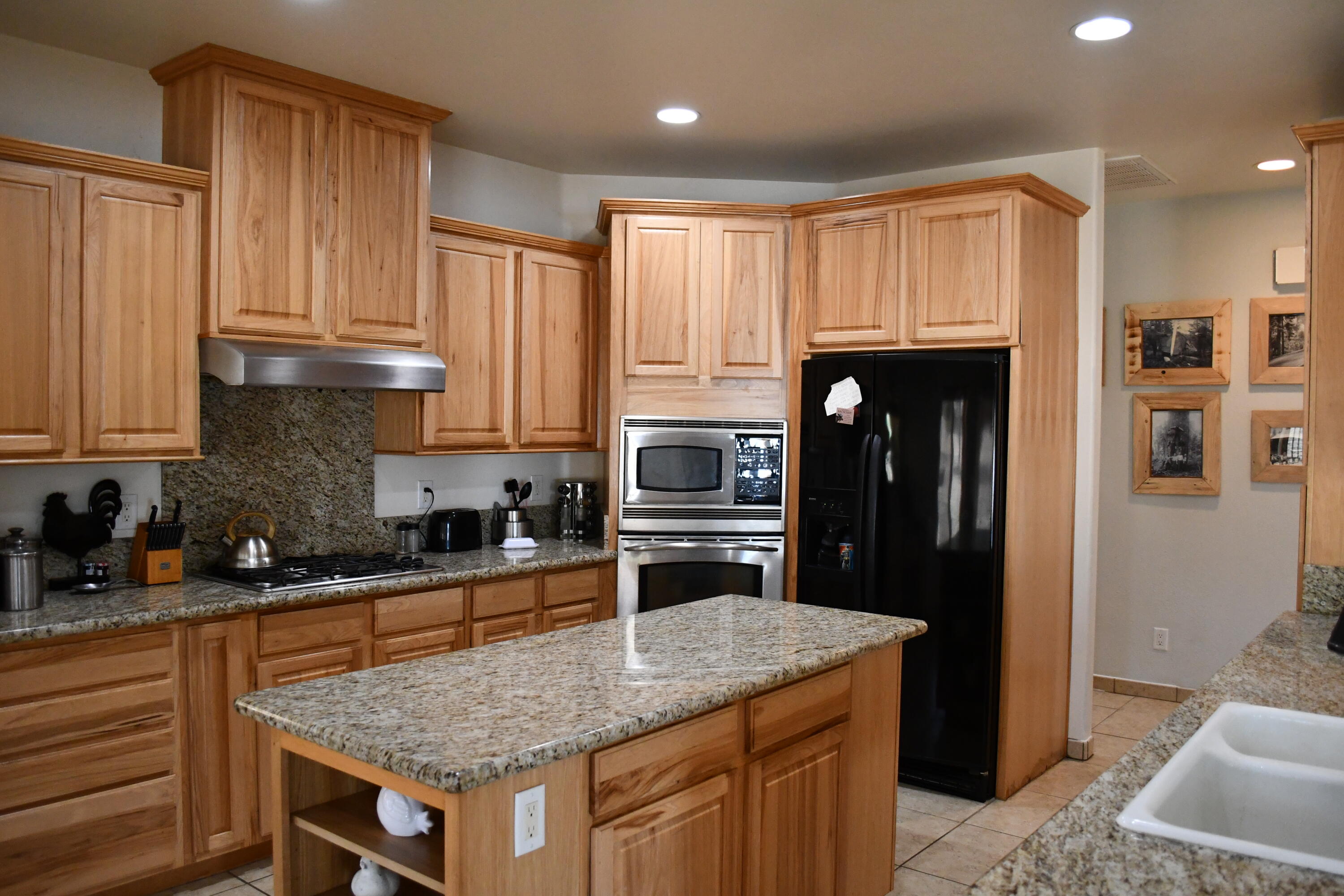 Squaw Valley, California 93675, United States, 3 Bedrooms Bedrooms, ,3 BathroomsBathrooms,Residential,Active,22724