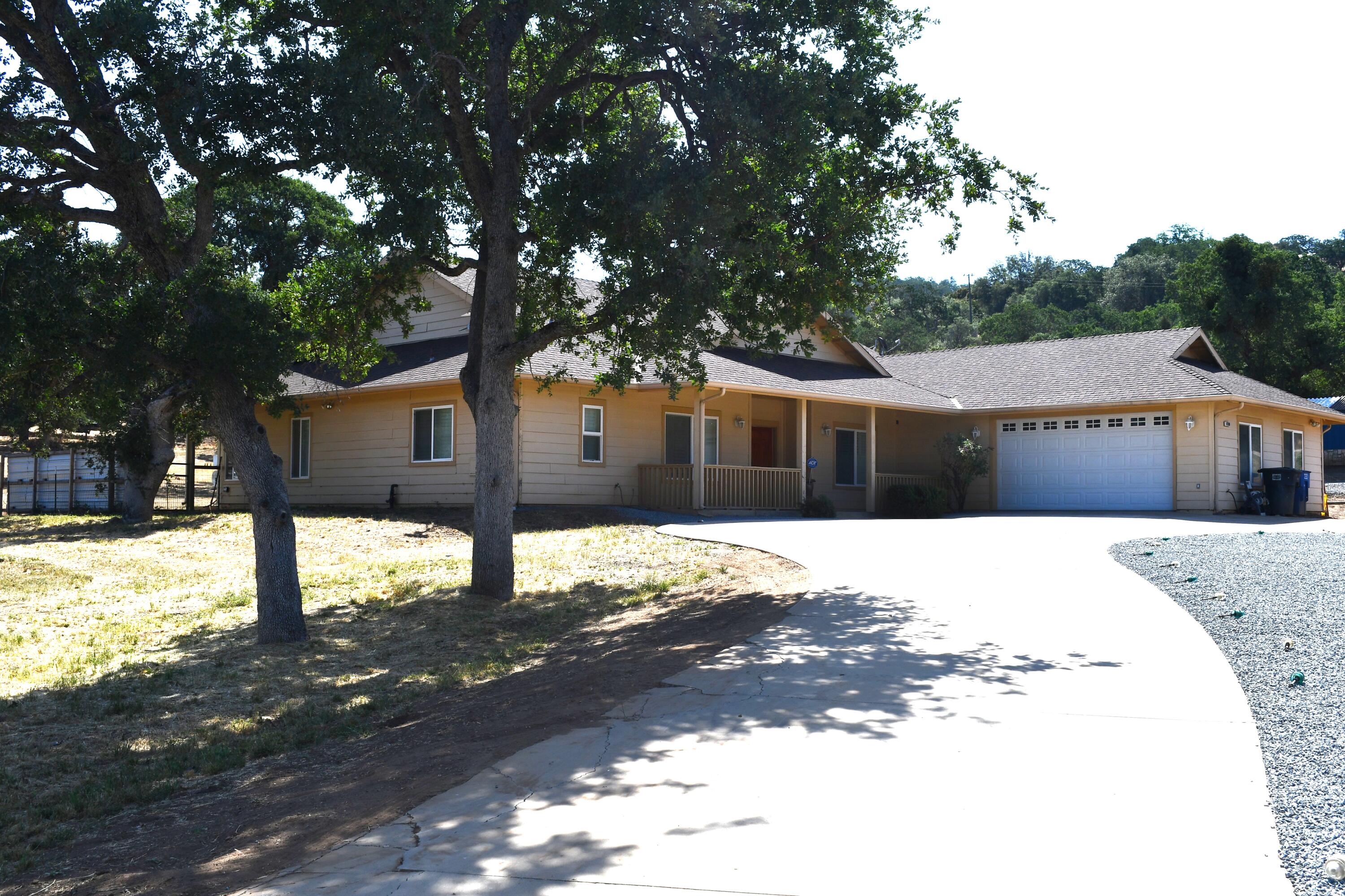 Squaw Valley, California 93675, United States, 3 Bedrooms Bedrooms, ,3 BathroomsBathrooms,Residential,Active,22724