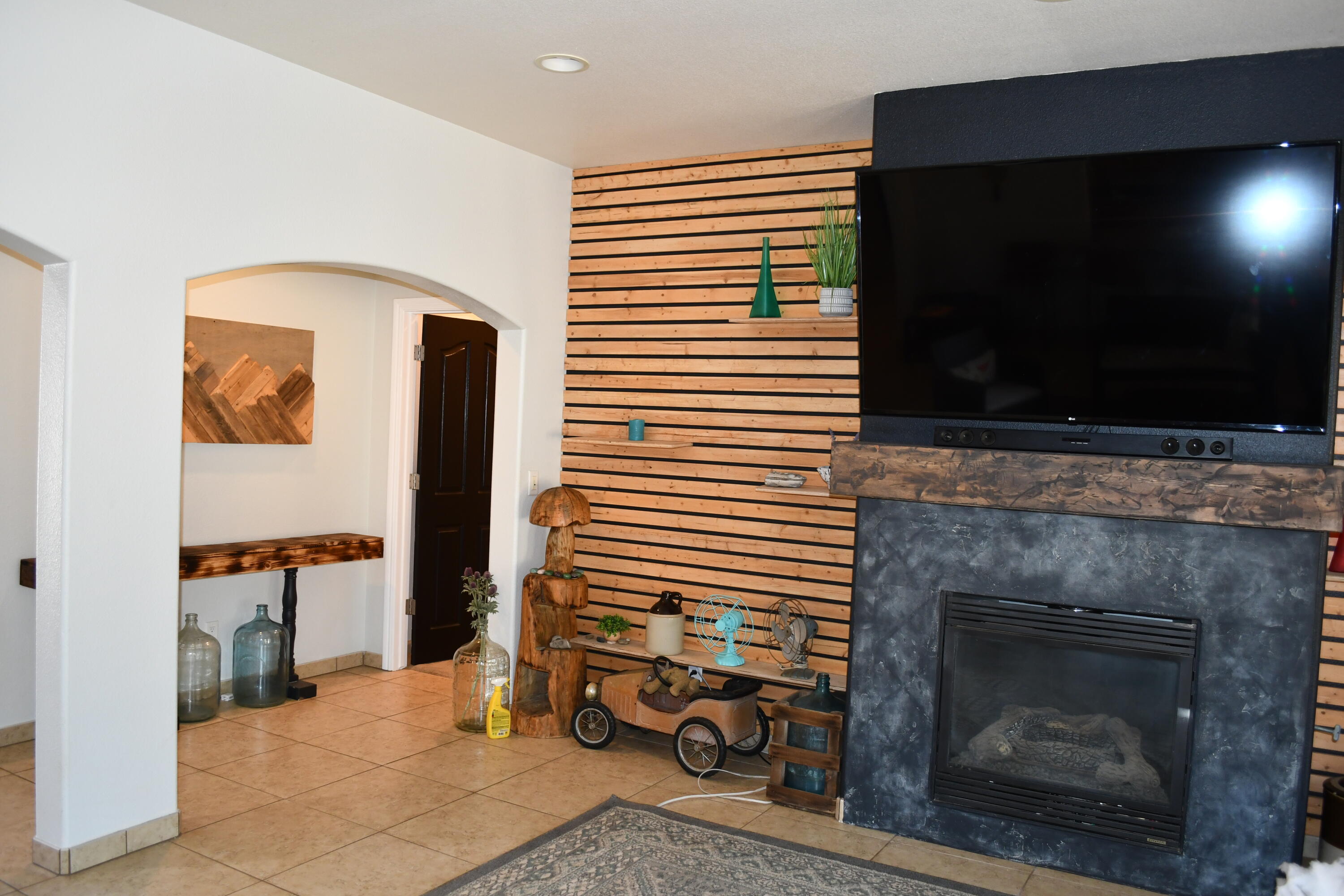 Squaw Valley, California 93675, United States, 3 Bedrooms Bedrooms, ,3 BathroomsBathrooms,Residential,Active,22724