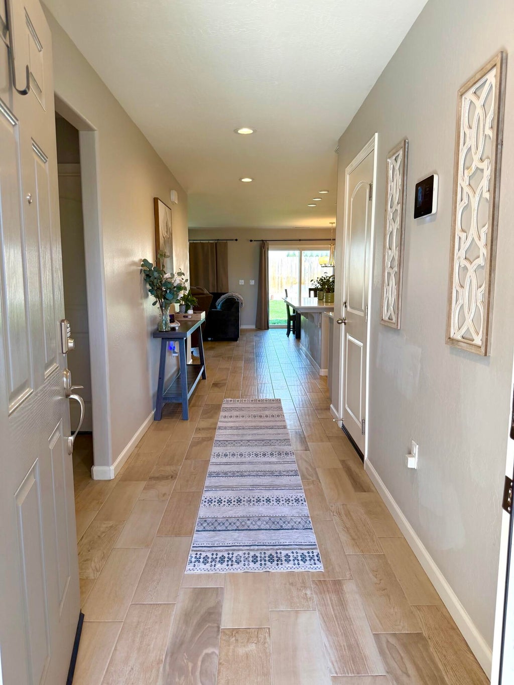 Photo of 338 N Tracy Street, Visalia, CA 93292 (MLS # 243485)