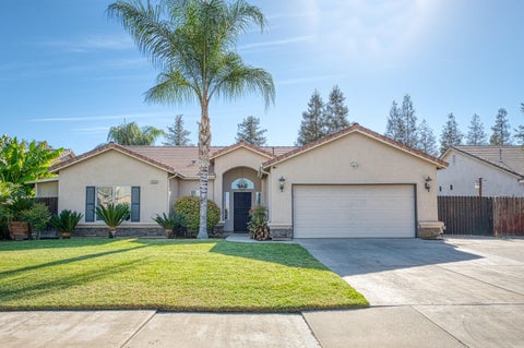 Photo of 3744 Olive Lane, Selma, CA 93662 (MLS # 244047)