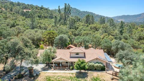 Photo of 29412 Gibbs Ranch Road, Tollhouse, CA 93667 (MLS # 242628)