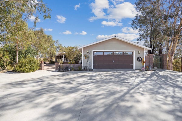 801 N 5TH AVE, AVENAL, CA 93204 - Image c4fc64d0d997afd17be1d4f3d85c230d/2859634451