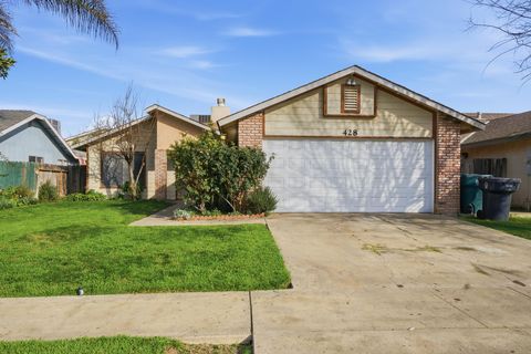 Photo of 428 Napa Street, Tulare, CA 93274 (MLS # 239675)
