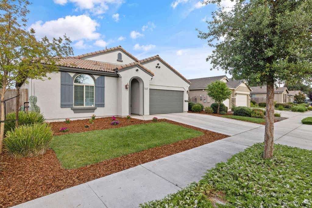 Photo of 3430 S Kennedy Street, Visalia, CA 93292 (MLS # 241563)