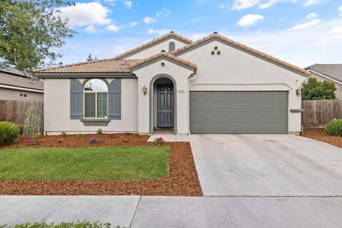 Photo of 3430 S Kennedy Street, Visalia, CA 93292 (MLS # 241563)