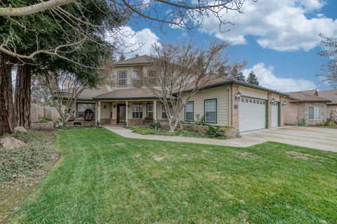 Photo of 1015 E Chestnut Court, Visalia, CA 93292 (MLS # 239490)