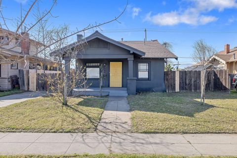 Photo of 1247 N Ferger Avenue, Fresno, CA 93728 (MLS # 240201)
