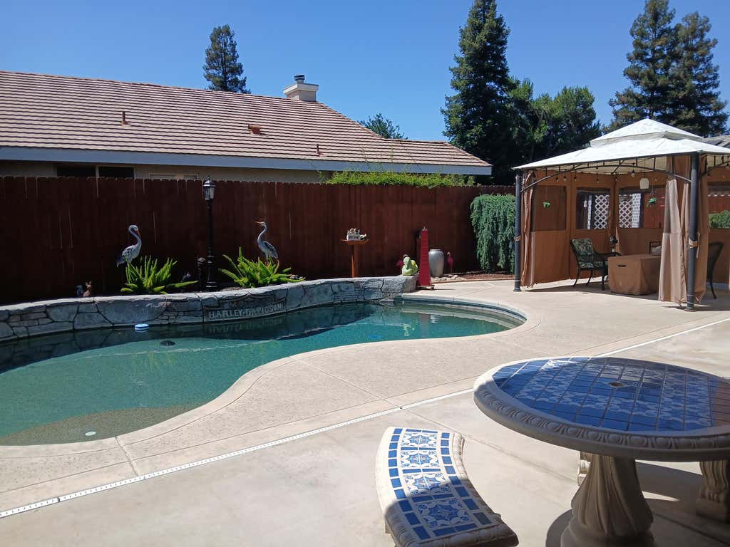 Photo of 3321 S Stover Street, Visalia, CA 93292 (MLS # 241698)