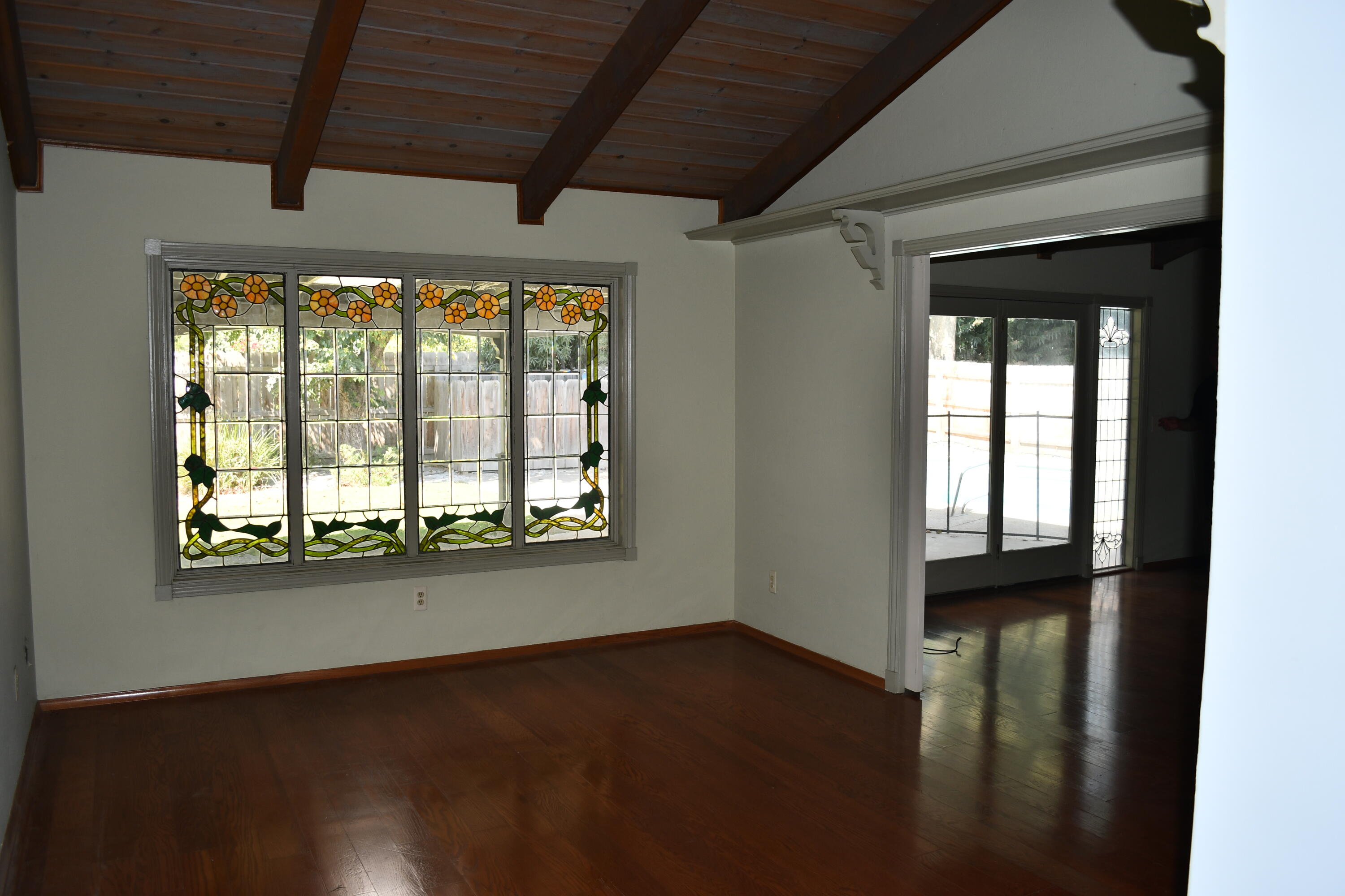 Visalia, California 93291, United States, 4 Bedrooms Bedrooms, ,2 BathroomsBathrooms,Residential,Pending,46524