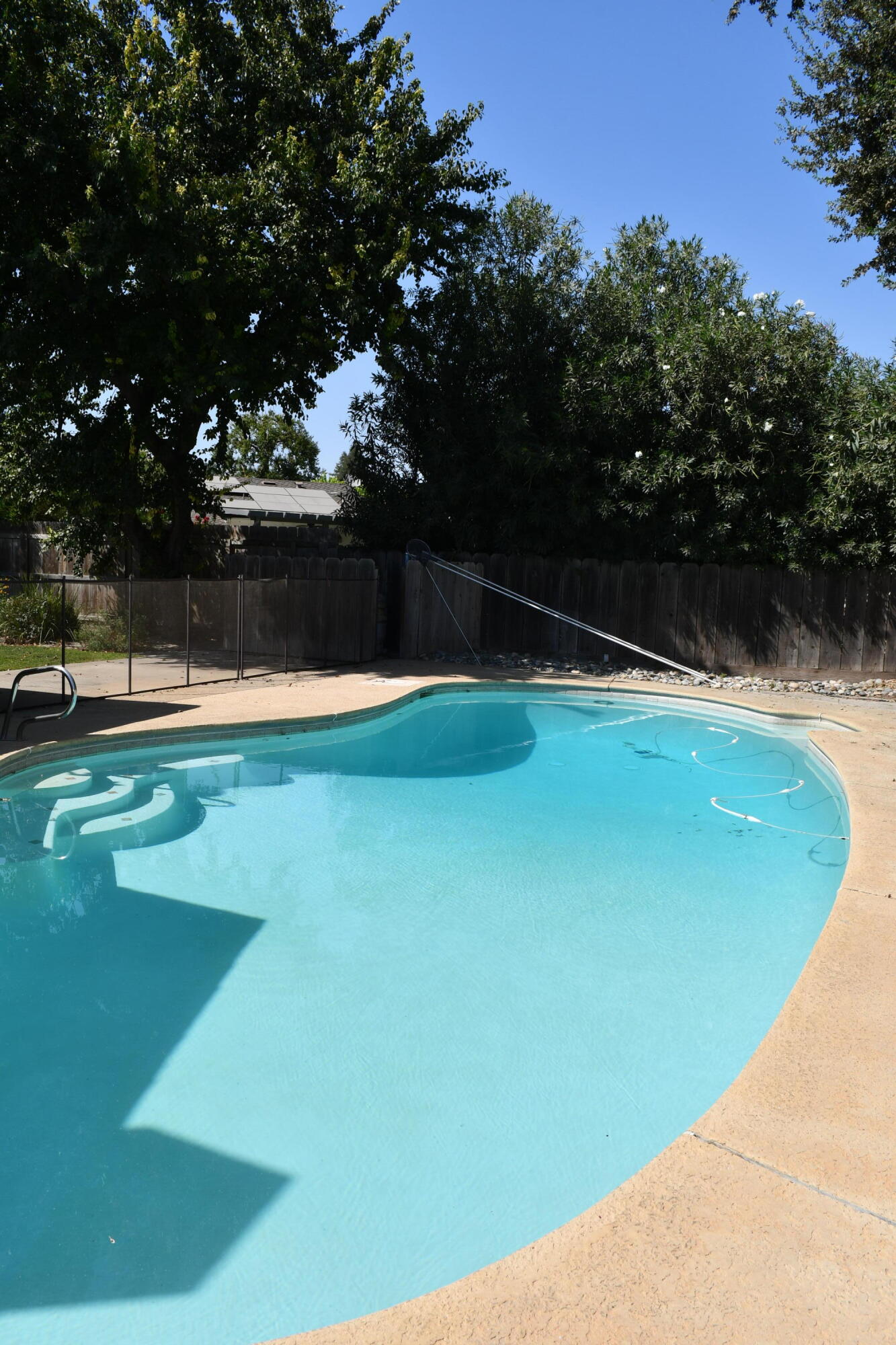 Visalia, California 93291, United States, 4 Bedrooms Bedrooms, ,2 BathroomsBathrooms,Residential,Pending,46524