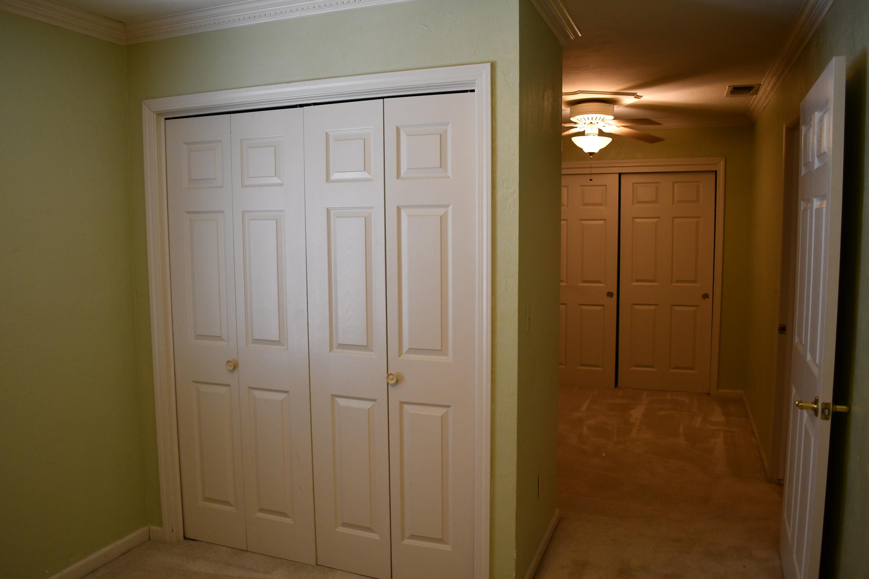 Visalia, California 93291, United States, 4 Bedrooms Bedrooms, ,2 BathroomsBathrooms,Residential,Pending,46524