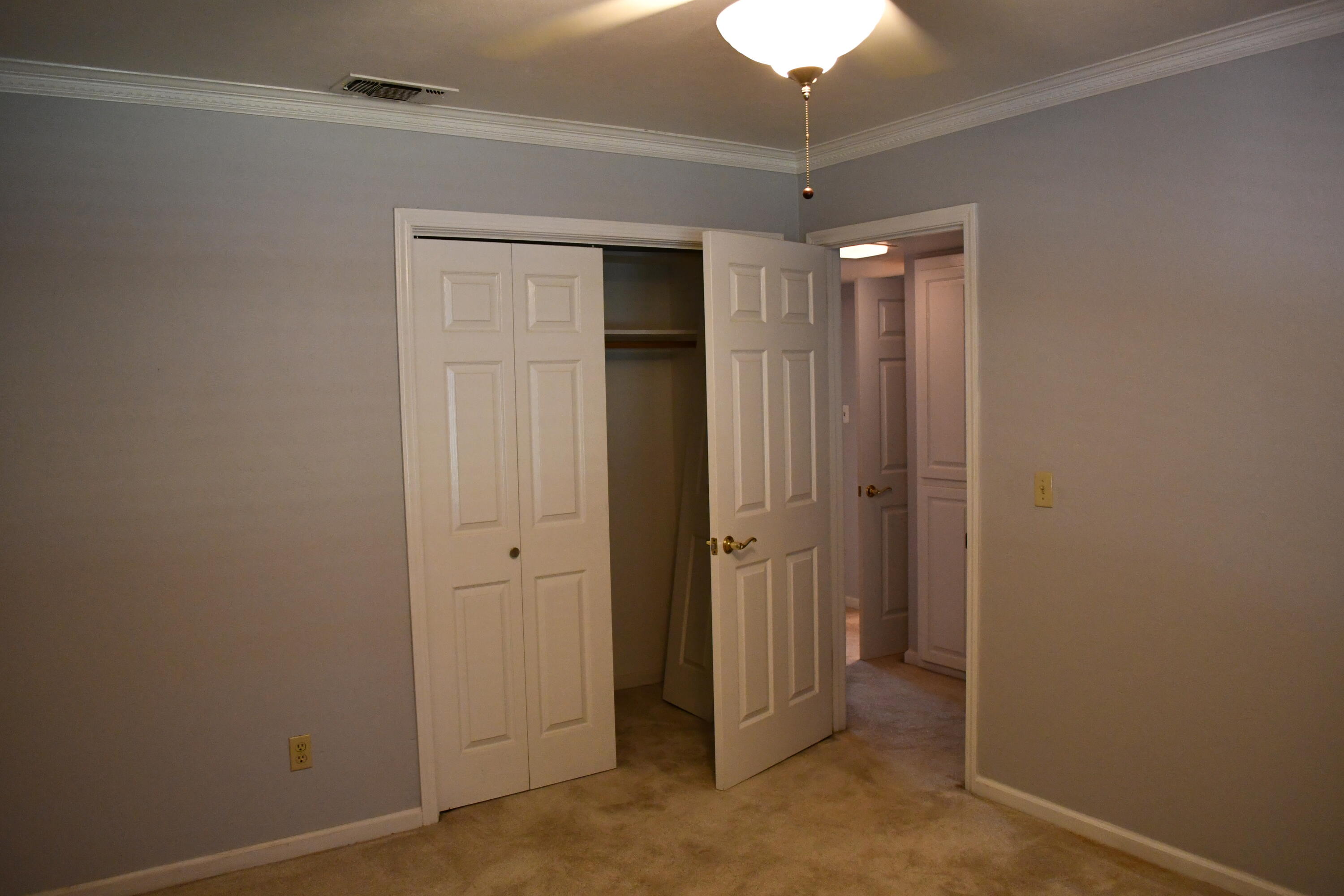 Visalia, California 93291, United States, 4 Bedrooms Bedrooms, ,2 BathroomsBathrooms,Residential,Pending,46524